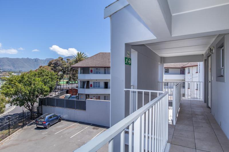 1 Bedroom Property for Sale in Plumstead Western Cape